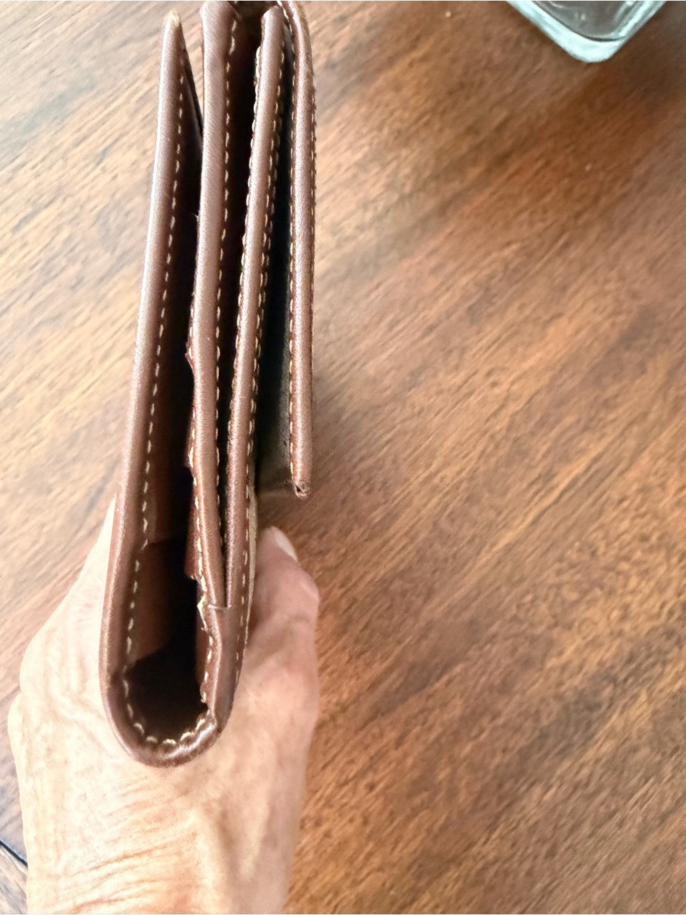 Burberry Classic long folded wallet. Will include a gold chain. - Picture 9 of 10